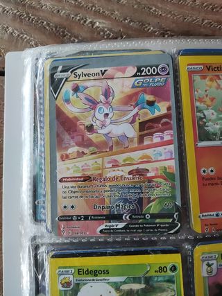 Carta Pokémon Sylveon V 184/203