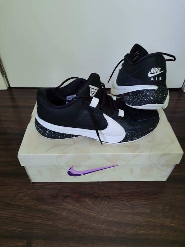 Zapatillas  Nike Zoom Freak 5