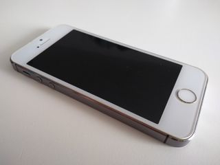 iPhone 5s Apple non funzionante 

