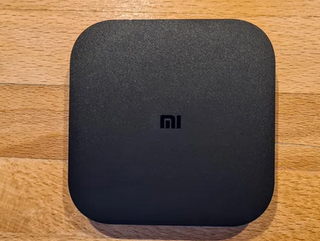 Xiaomi TV Box s con mando y cargador