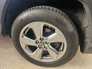 Toyota RAV4 advance plus. 218cv etiqueta eco