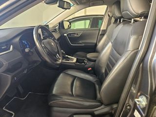 Toyota RAV4 advance plus. 218cv etiqueta eco