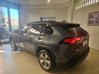 Toyota RAV4 advance plus. 218cv etiqueta eco
