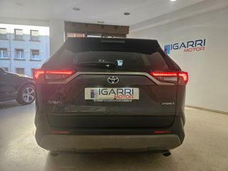 Toyota RAV4 advance plus. 218cv etiqueta eco