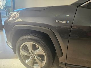 Toyota RAV4 advance plus. 218cv etiqueta eco