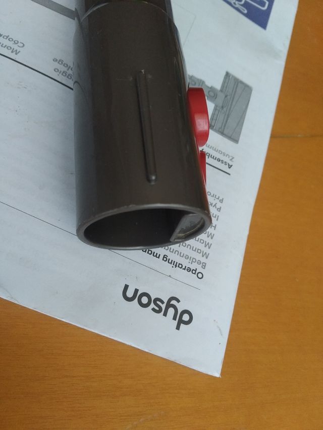 Rinconera telescópica Dyson V15
