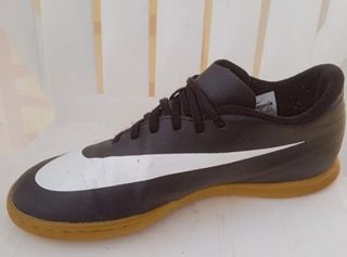 Zapatillas Nike futbol sala gym balonmano 42