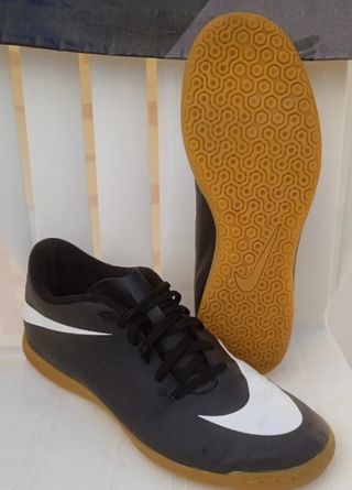 Zapatillas Nike futbol sala gym balonmano 42