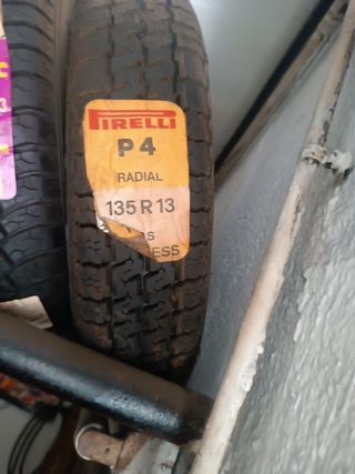 Neumático Pirelli P4 Radial 135 R 13