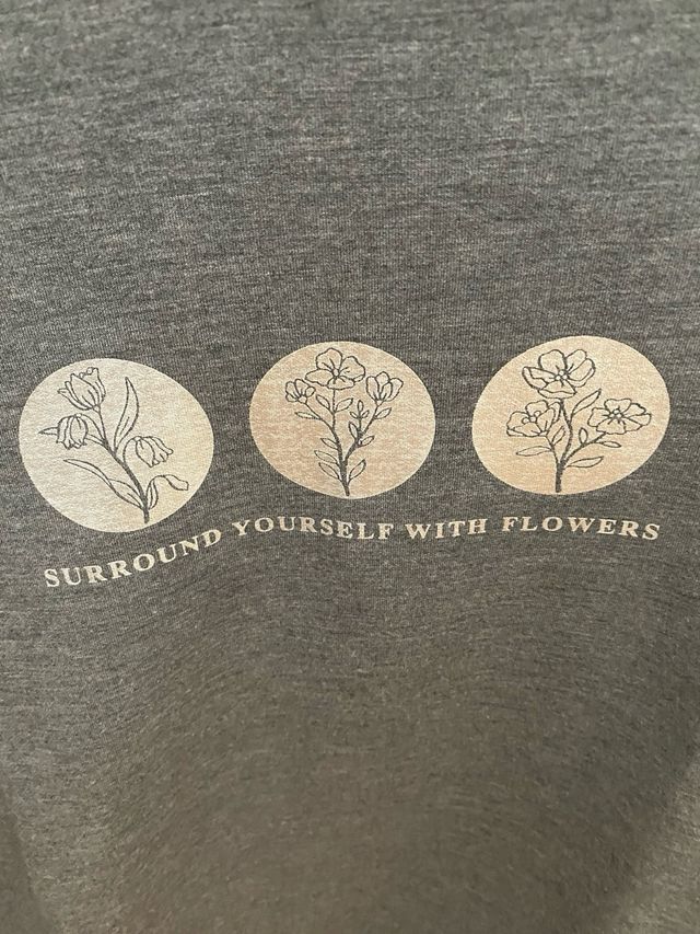 Sudadera gris con estampado floral- Mayoral