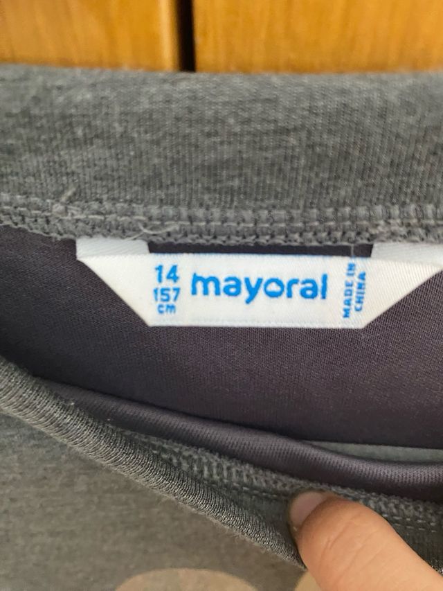 Sudadera gris con estampado floral- Mayoral