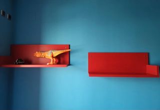 Librerie moderne rosse