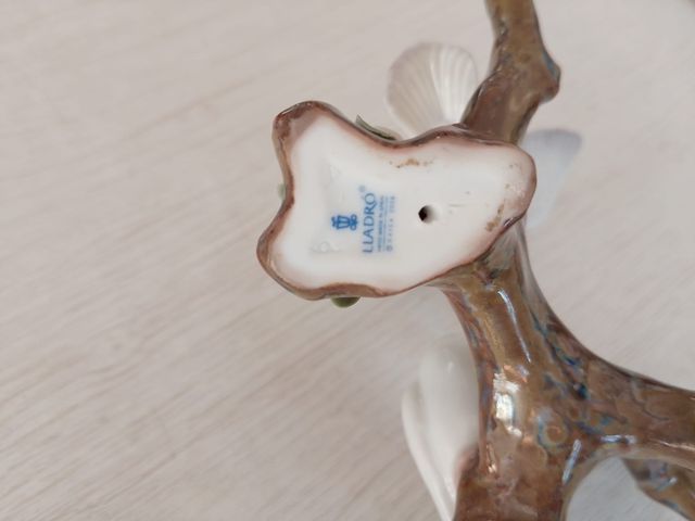Figuras de porcelana Lladro: Palomas en cerezo