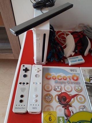 Lote Nintendo Wii con juegos y accesorios