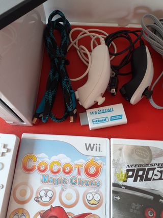 Lote Nintendo Wii con juegos y accesorios