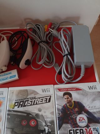 Lote Nintendo Wii con juegos y accesorios