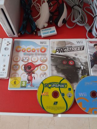 Lote Nintendo Wii con juegos y accesorios
