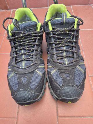 Zapatillas The North Face Negras y Verdes