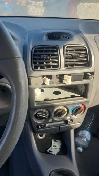 DESPIECE HYUNDAI ACCENT 1.5 CRDI 82 cv 2005