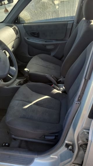 DESPIECE HYUNDAI ACCENT 1.5 CRDI 82 cv 2005