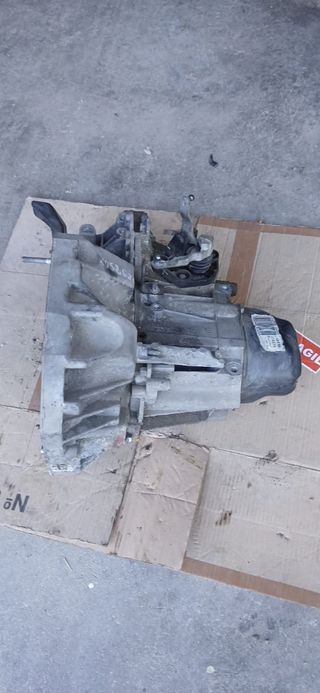 Caja de cambios Clio III 1.5 dci 65.000 km
