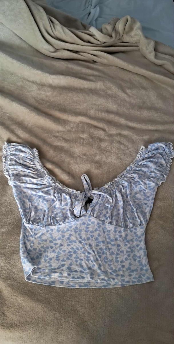 Pack 32 tops, crop tops y camisetas