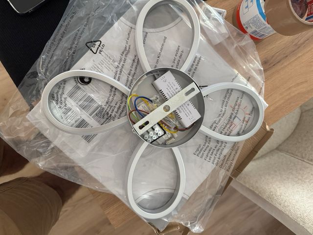 Lampada LED da soffitto moderna