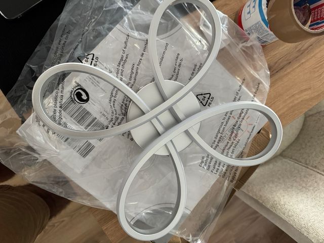 Lampada LED da soffitto moderna