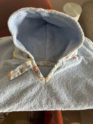 Poncho de playa con capucha