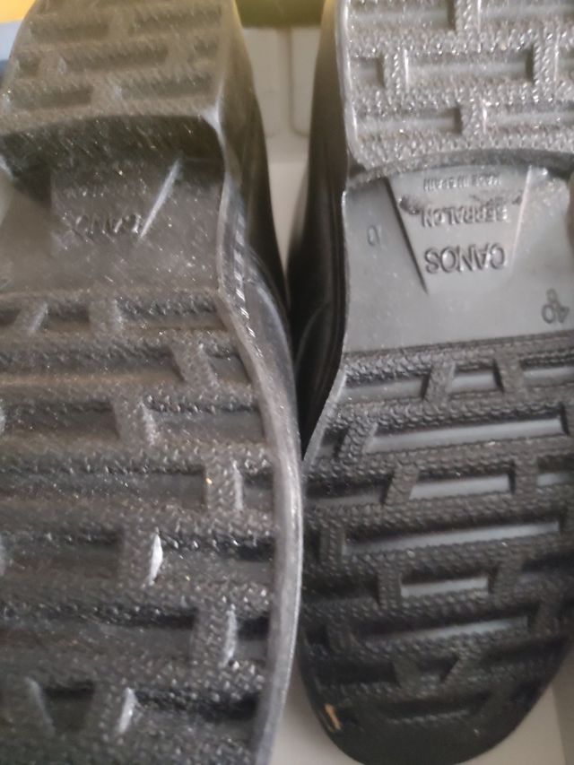 Zapatos de trabajo negros