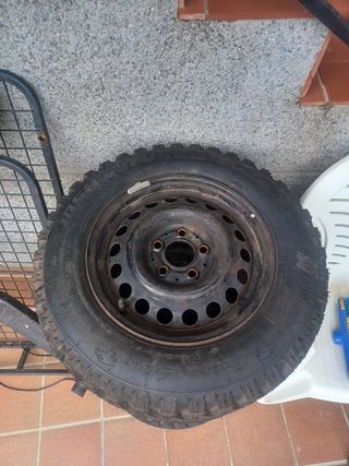 Rueda 4x4 195/70 R15
5 unidades
