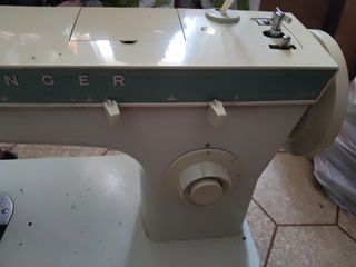 Máquina de coser Singer Vintage 4M-823G