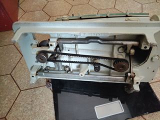 Máquina de coser Singer Vintage 4M-823G