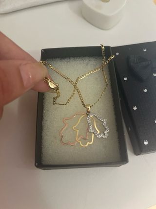 Collar Mano de Fátima chapado en oro