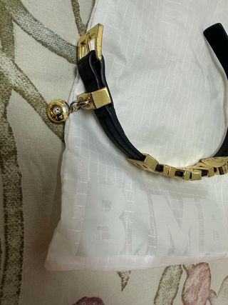 Pulsera Bimba y Lola dorada con corazón rojo