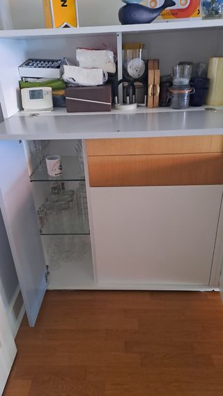 Dos aparadores modernos