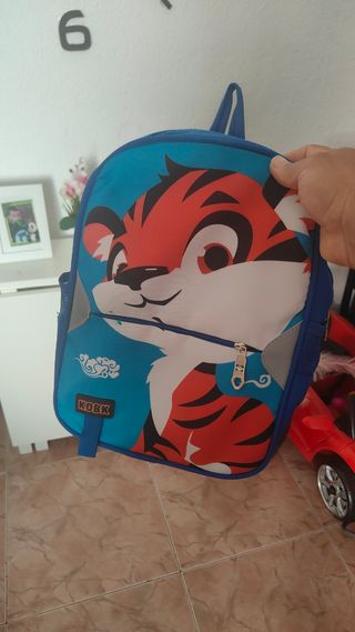 Mochila infantil con diseño de tigre