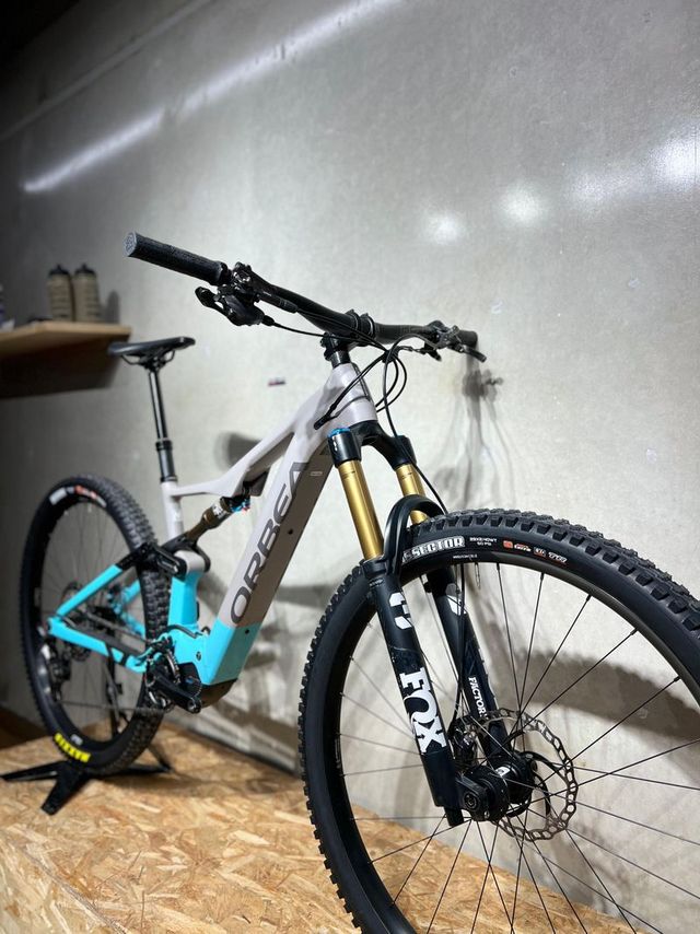 Orbea Rise H10 2022 / Talla M / 29" / 1561 Km