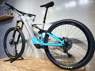 Orbea Rise H10 2022 / Talla M / 29" / 1561 Km