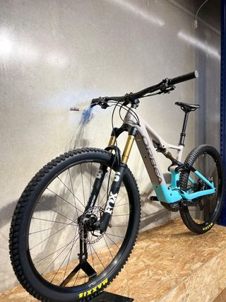 Orbea Rise H10 2022 / Talla M / 29" / 1561 Km