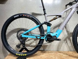 Orbea Rise H10 2022 / Talla M / 29" / 1561 Km
