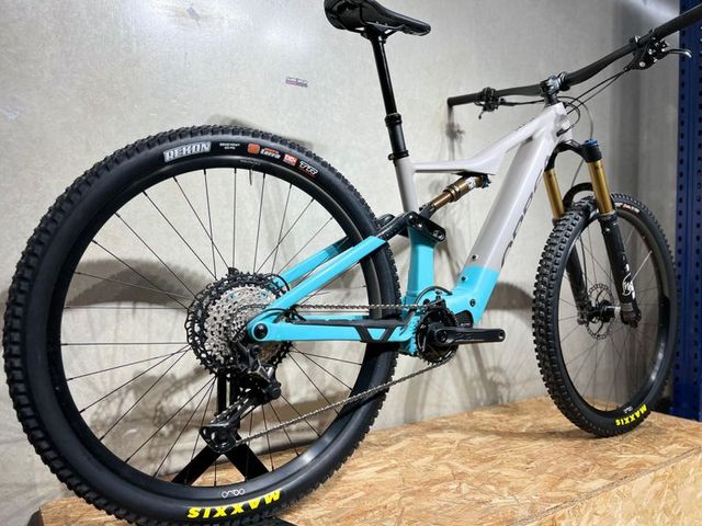 Orbea Rise H10 2022 / Talla M / 29" / 1561 Km