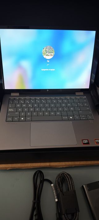 Portátil HP Omni Book Gris
