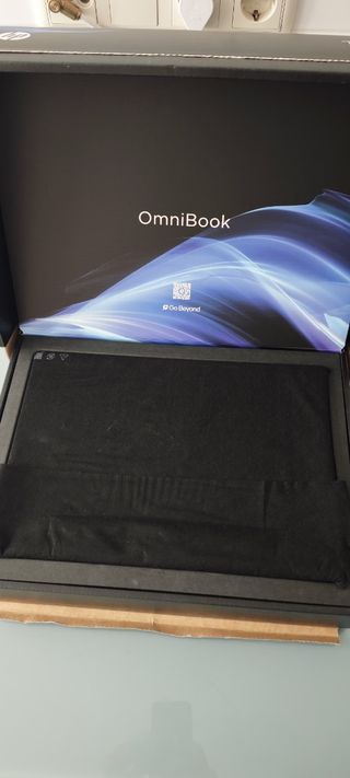 Portátil HP Omni Book Gris