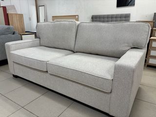 Sofá Beige Estilo Italiano