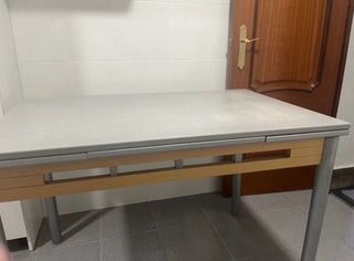 Mesa de cocina extensible gris