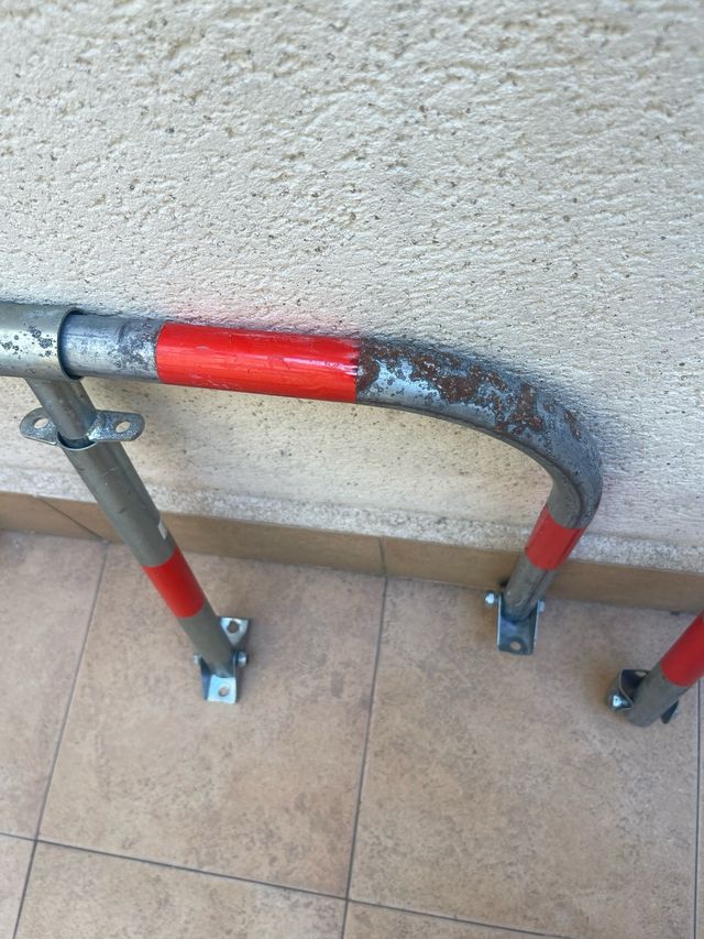 2 Bolardos para parking