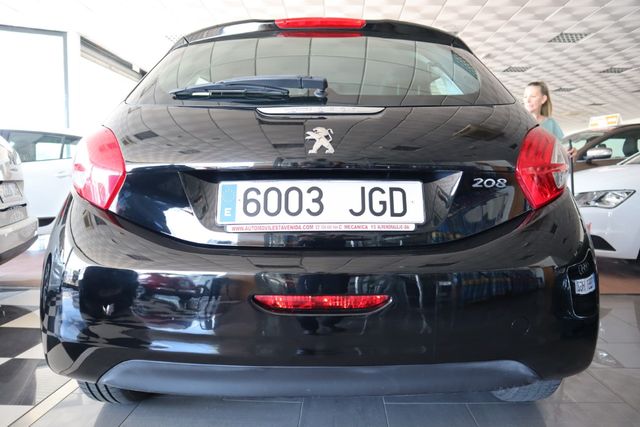 Peugeot 208 2016