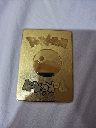 Pikachu VMAX Arcoíris Dorado Carta Pokémon