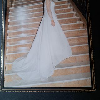 Vestido de Novia Blanco con chaqueta de pedrería 